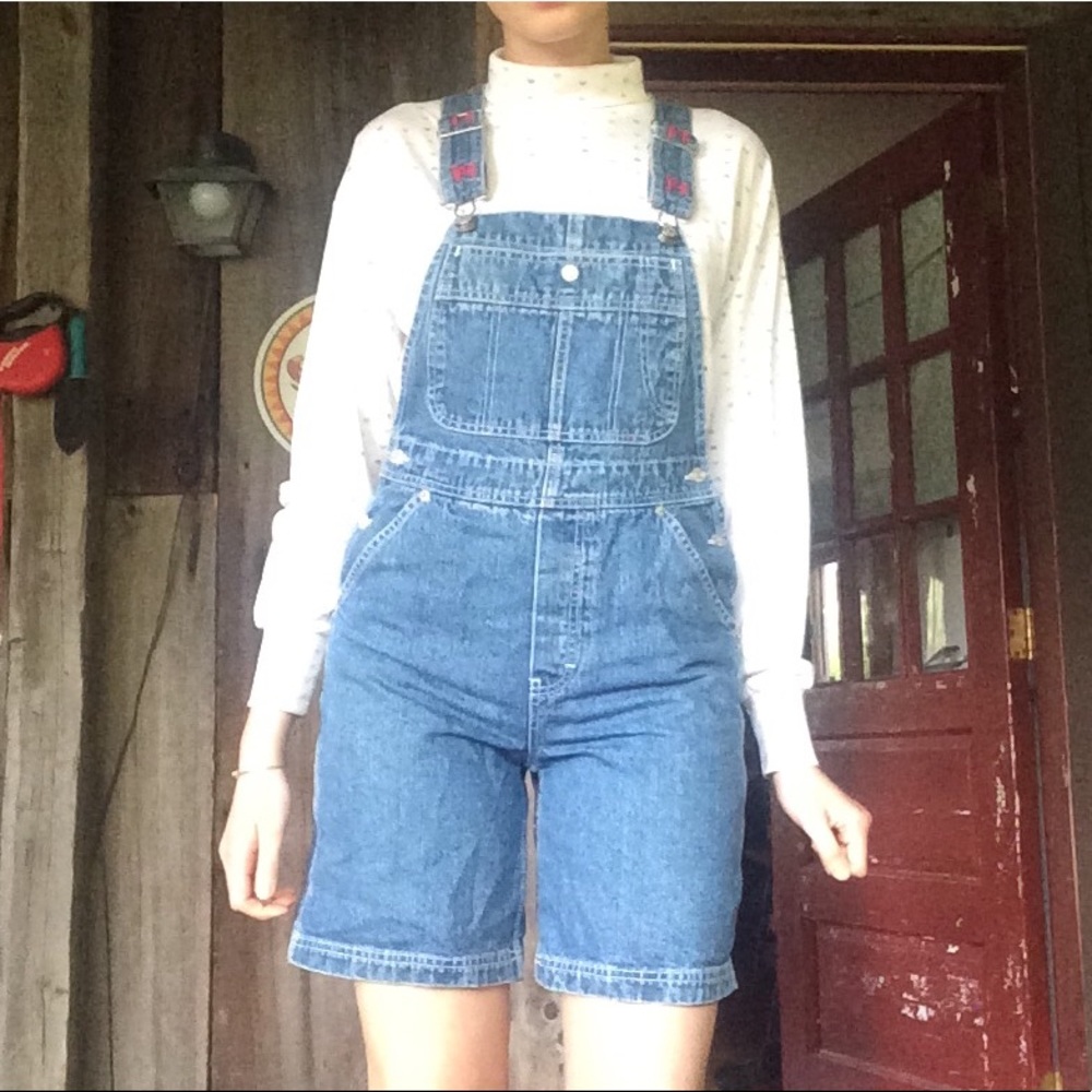 Tommy overall shorts ♥️